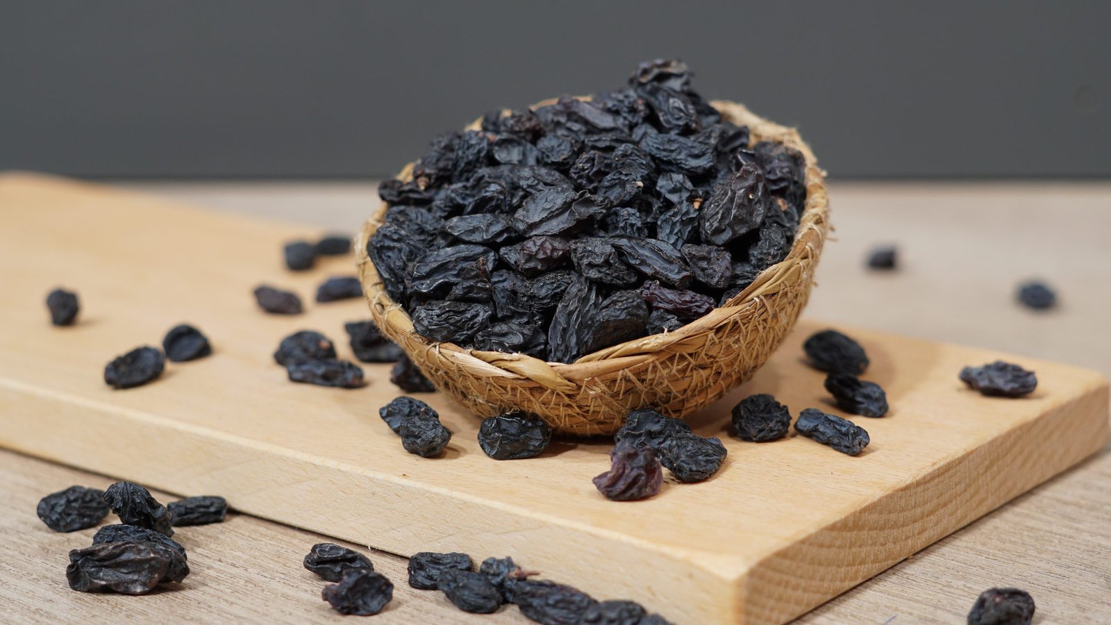 Siyah Çekirdeksiz Üzüm ( Özbek )